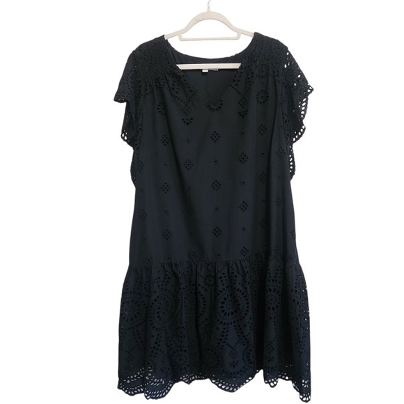 EUC CHICO'S EYELET SCALLOP HEM DRESS BLACK SZ 3.5 (18) - Picture 2 of 12